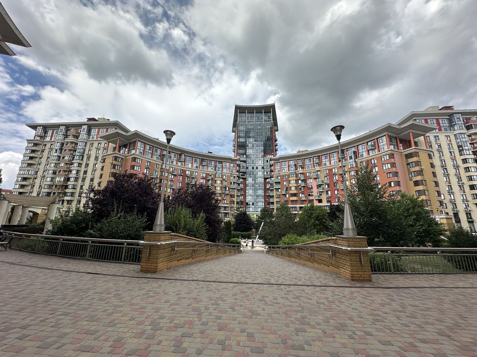 Без% Продам 4к квартиру з ремонтом та меблями ЖК  Сонячна Брама