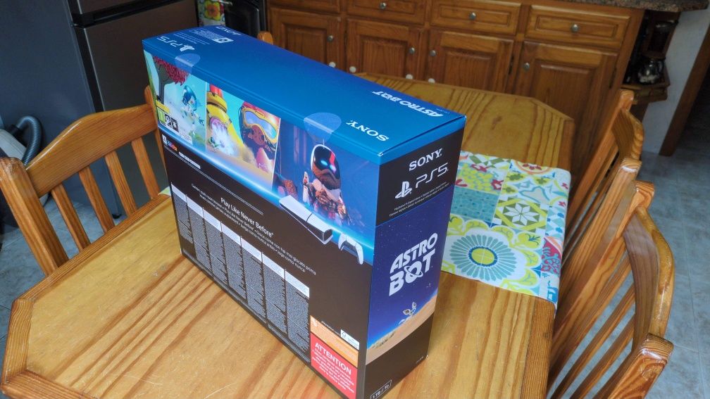 NOVA e SELADA Consola Playstation 5 Slim 1TB (PS5) Versão Digital