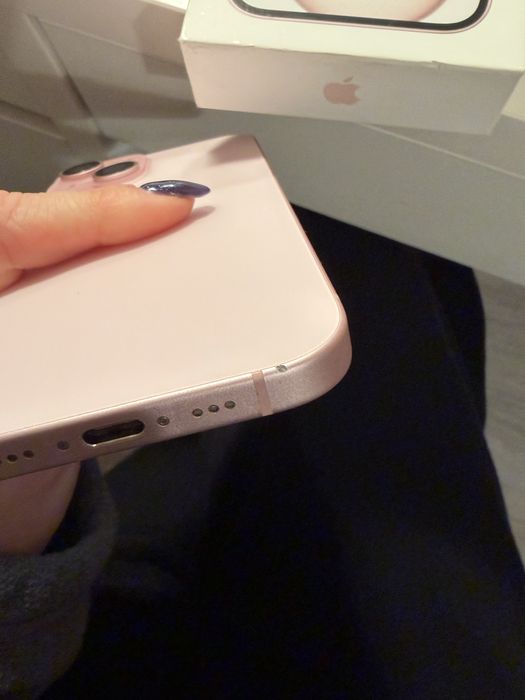 iPhone 15 różowy 128 gb