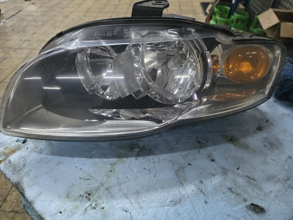 Farol esquerdo audi a4 b7