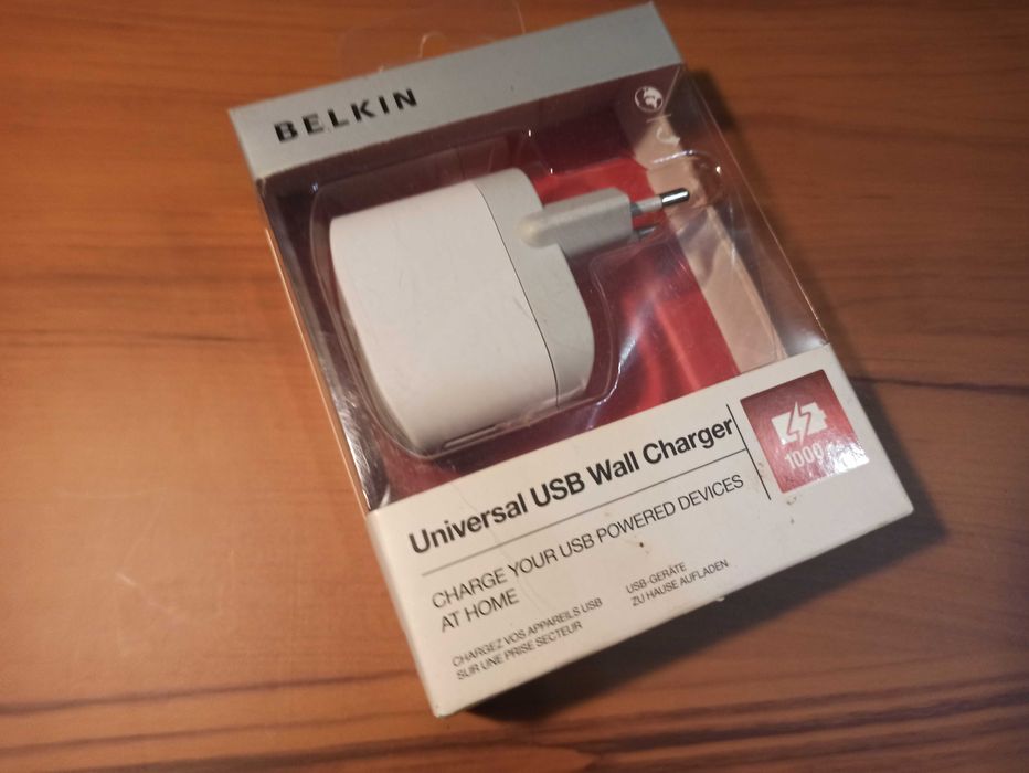 Универсальное USB-зарядное устройство Belkin