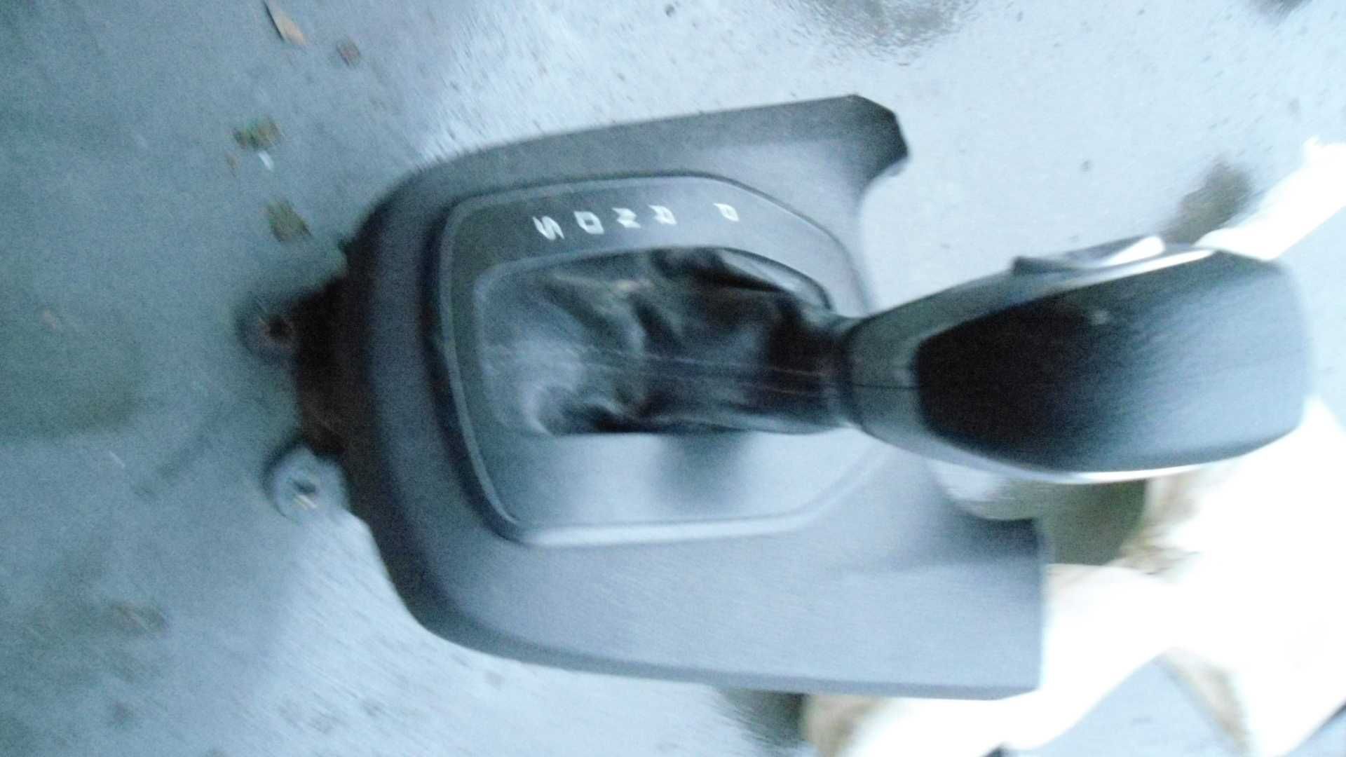 Mieszek Gałka Zmiany Biegów Automat Power Shift Ford Fiesta MK7