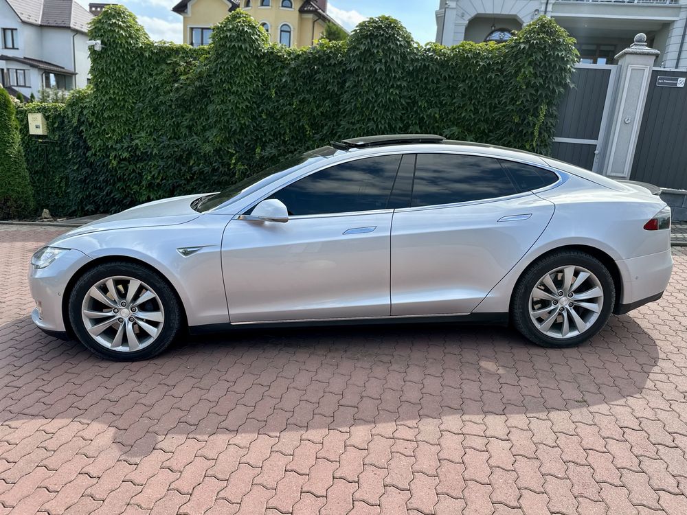 Tesla Model S 2015р Dual Motor 85kw
