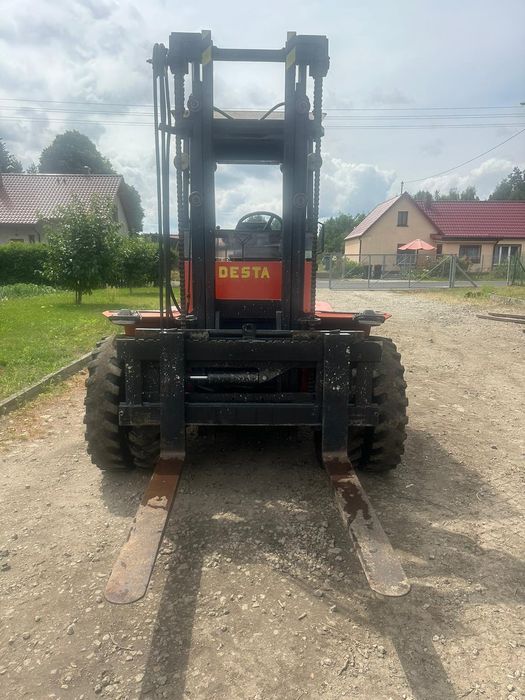 Wózek widłowy Desta terenowy