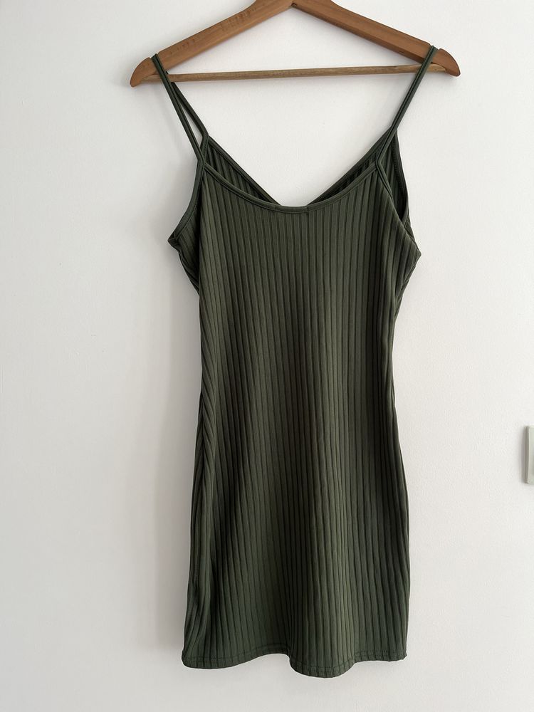 Khaki Zielona Sukienka Mini Prążkowana Na Ramiączkach Rozmiar L