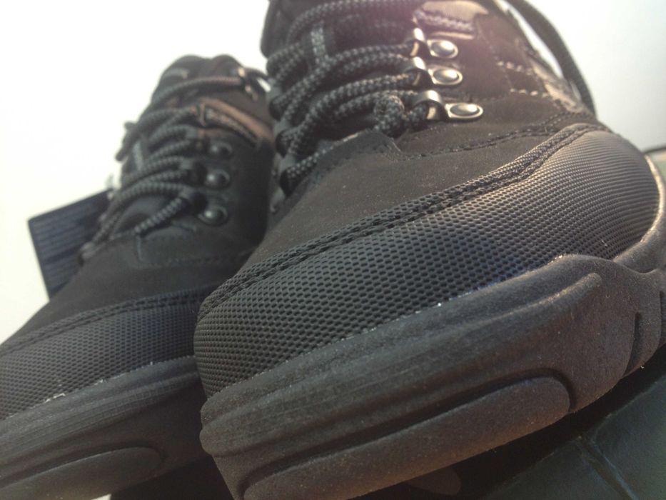 Buty Highland Creek - jedna para - różne numery lewy 45, prawy 46