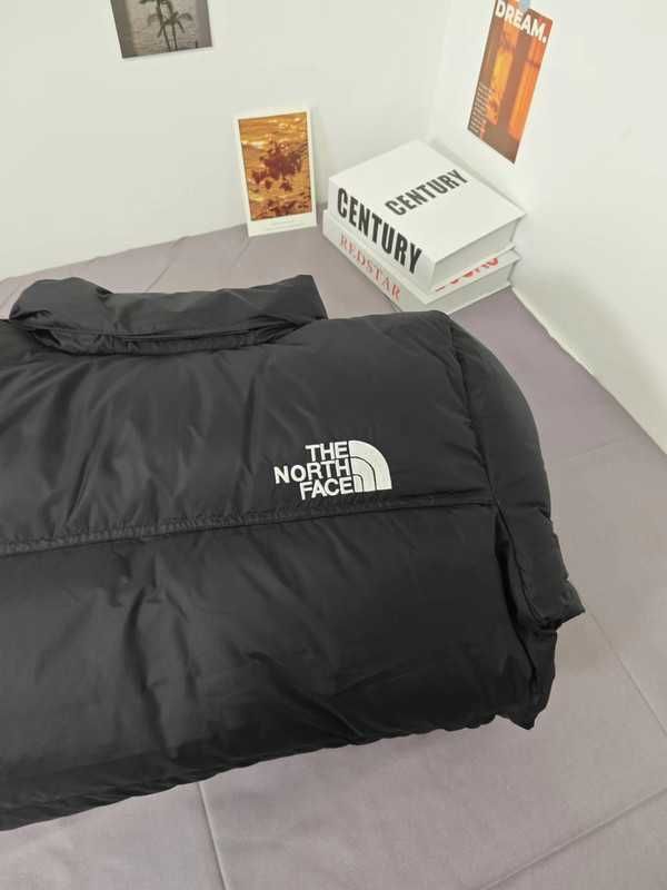 Retro Nuptse 700 Fill Packable Jacket Black US：XS