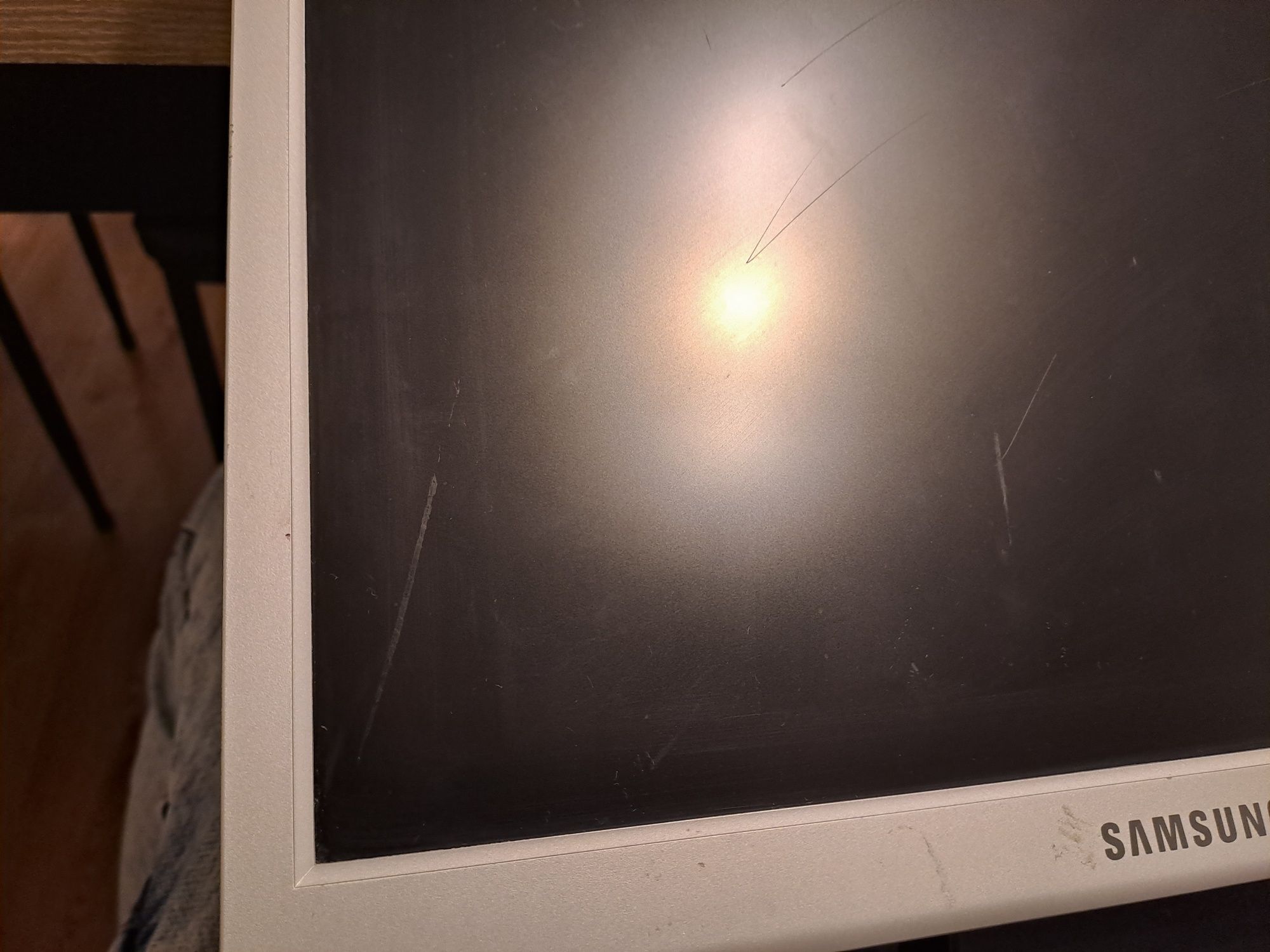 Monitor Samsung 17 cali GH17LS + kable