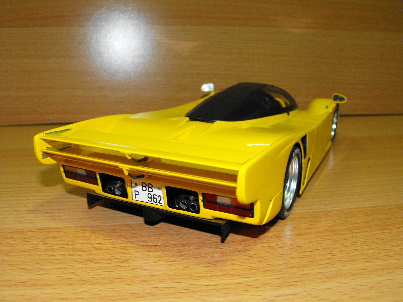 Porsche Dauer 962 1:18