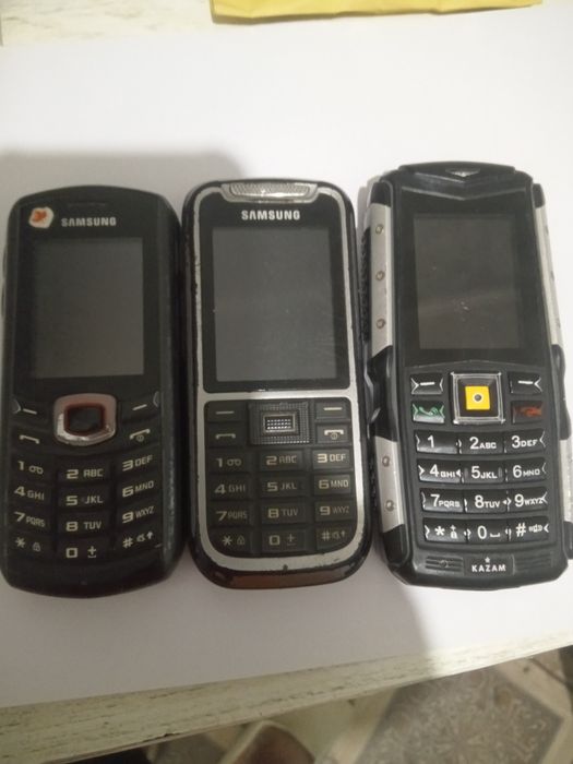 Тактический противоударный телефон  samsung kazam
