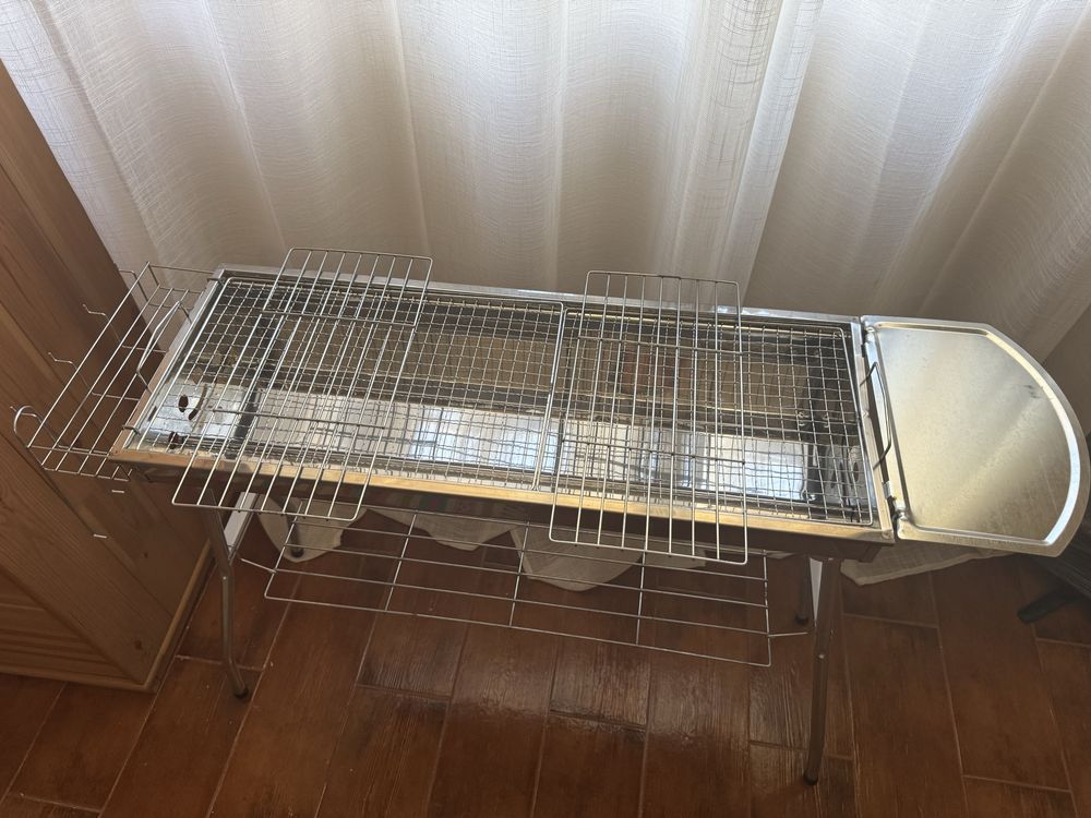 Vendo grelhador em aço inoxidável, nunca usado
