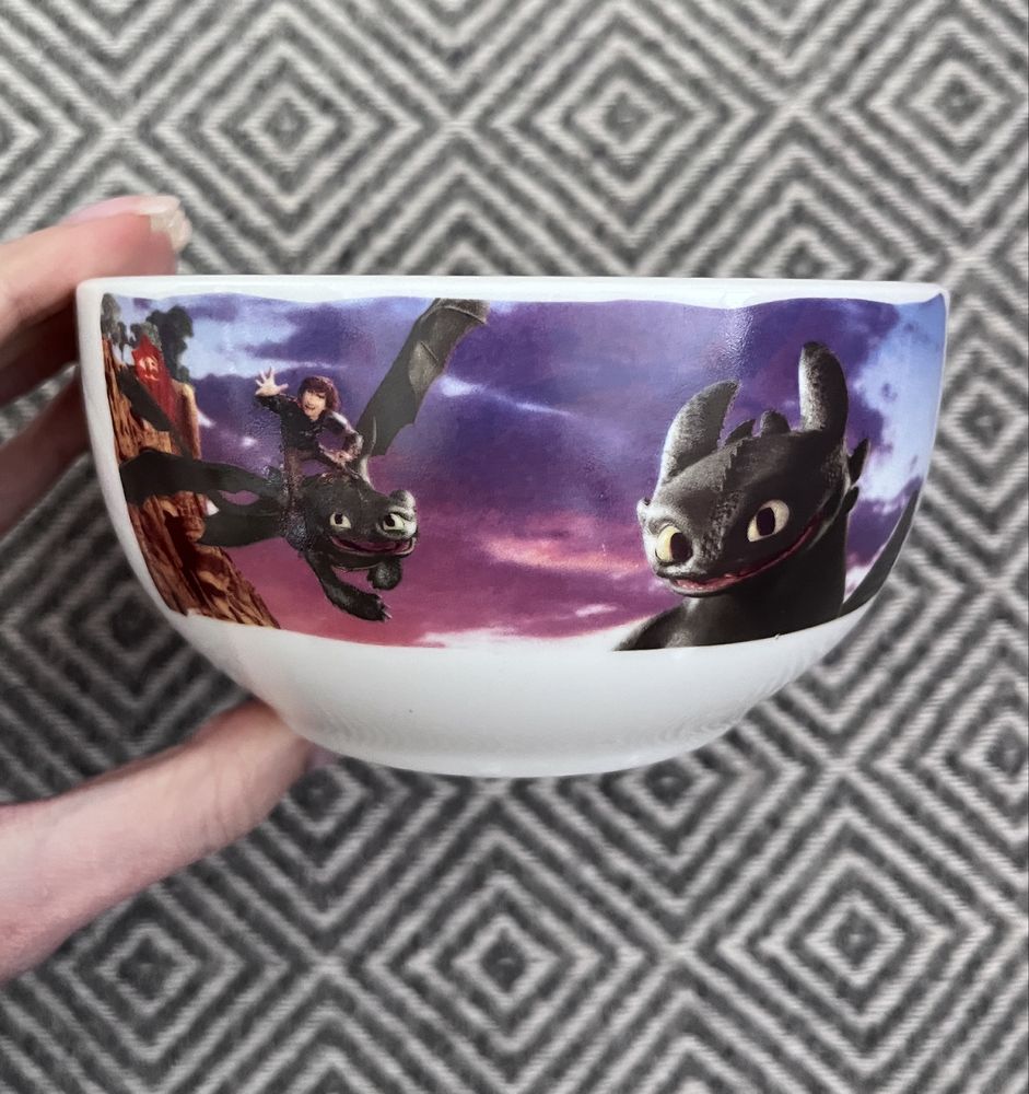 Zestaw naczyń dla dzieci, miski, kubki, lunchbox Minionki