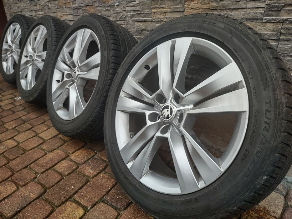 Orginalne felgi 18 Skoda 5×112 ET45 opony 215/50/18