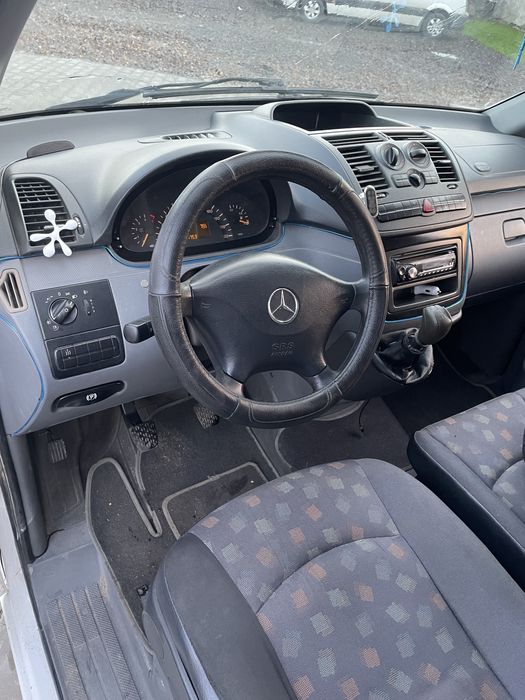 Mercedes-Benz Vito W639 пасажир 2006 рік 2.2 дизель