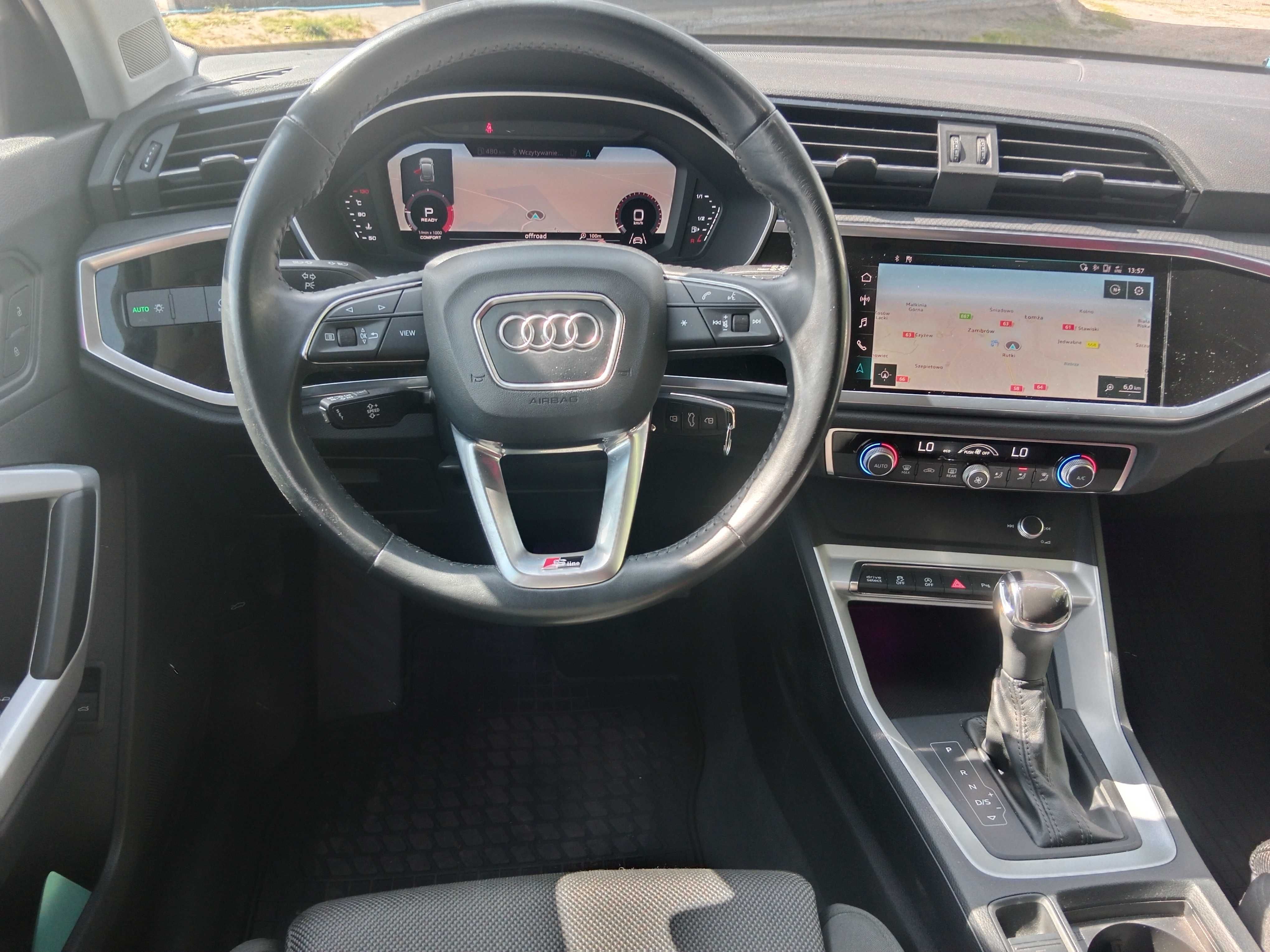 Audi Q3  Sportback S-Line  stan idealny .
