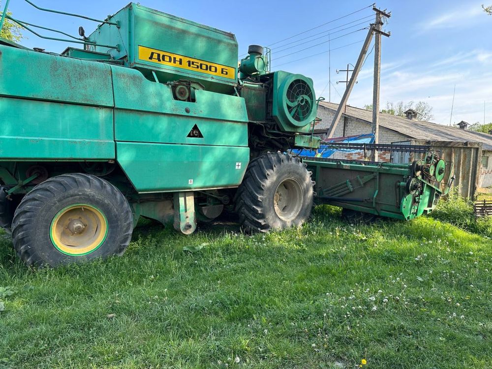 Зернозбиральний комбайн Дон-1500Б