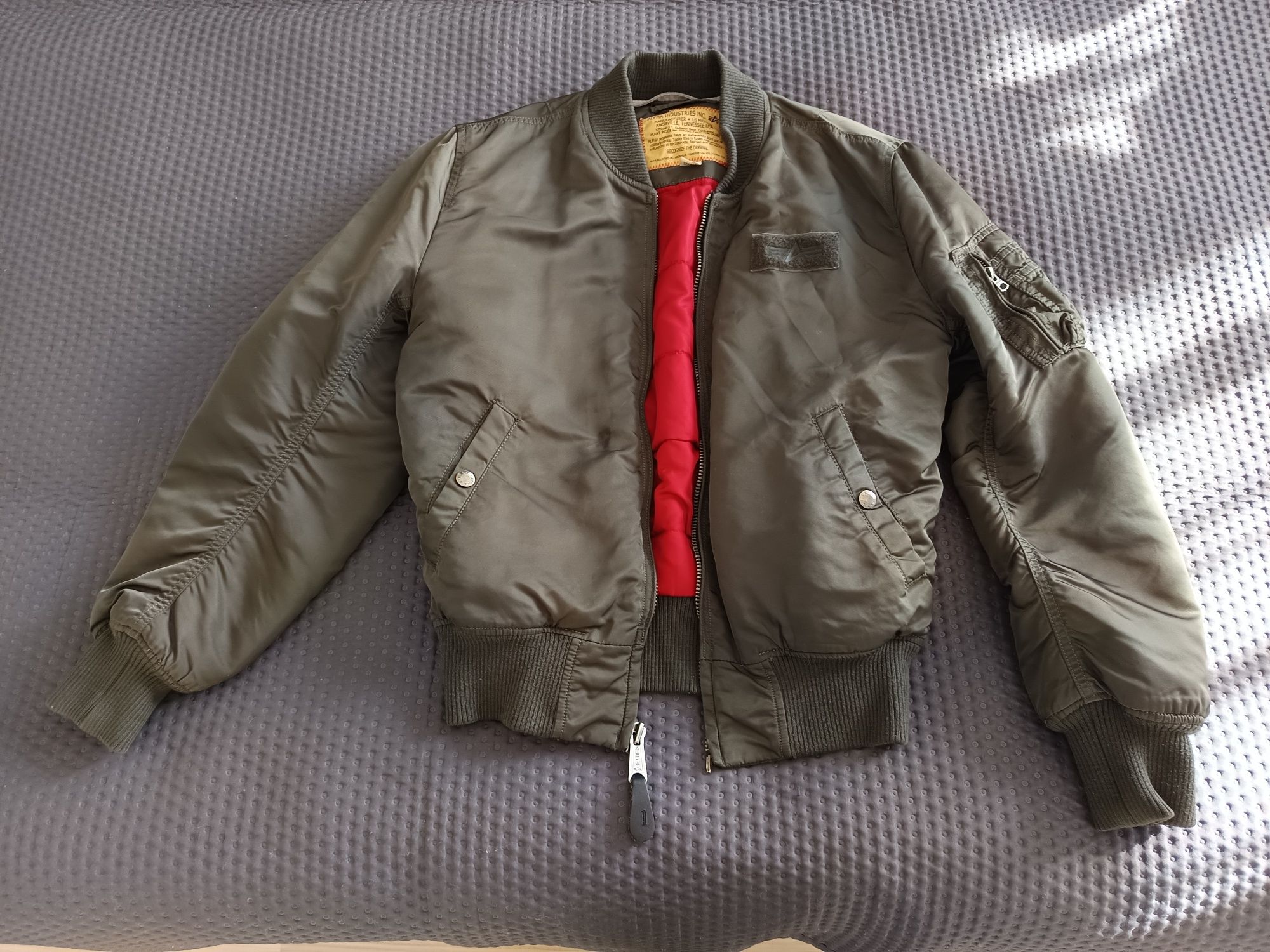 Kurtka Alpha Industries MA-1 , oliwka, rozm. S, zamek uszkodzony