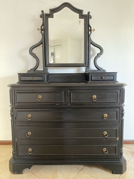 Cômoda antiga com espelho | Madeira maciça | Estilo vintage clássico