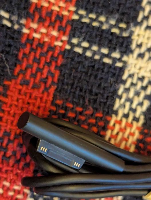 Блок живлення для планшетів Microsoft (model 1625) 12В, 2.58 А