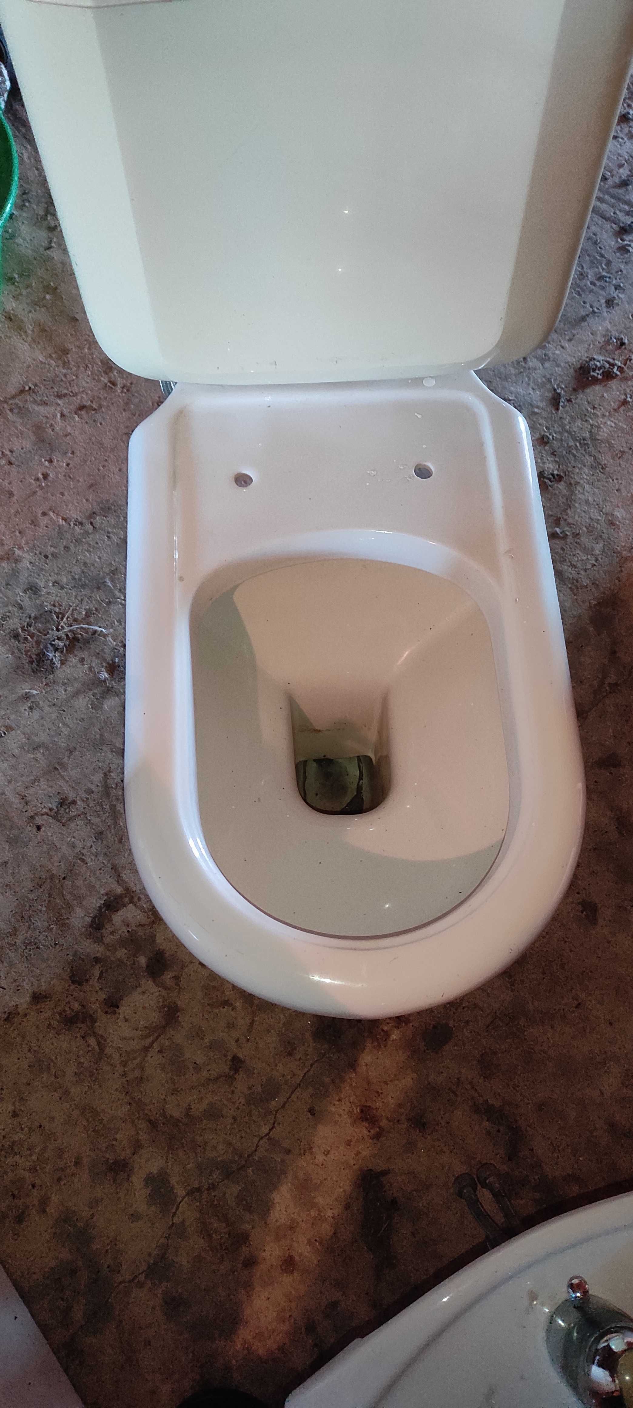 Louça E móveis de casa de banho