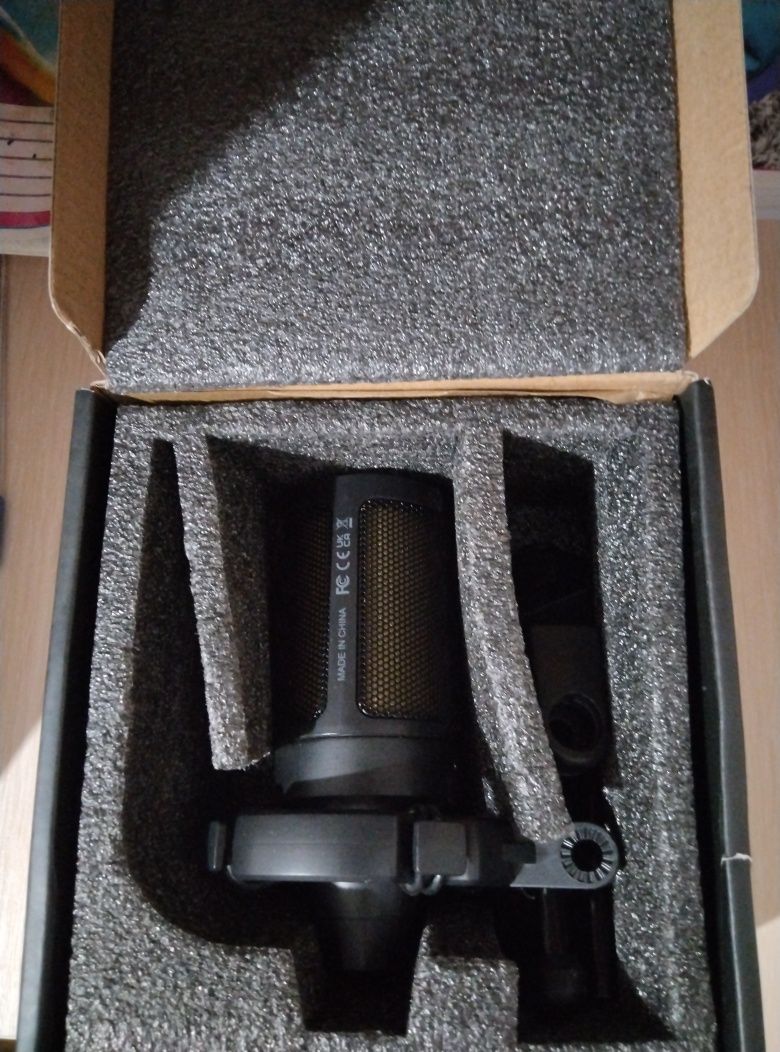 Fifine A6V продам