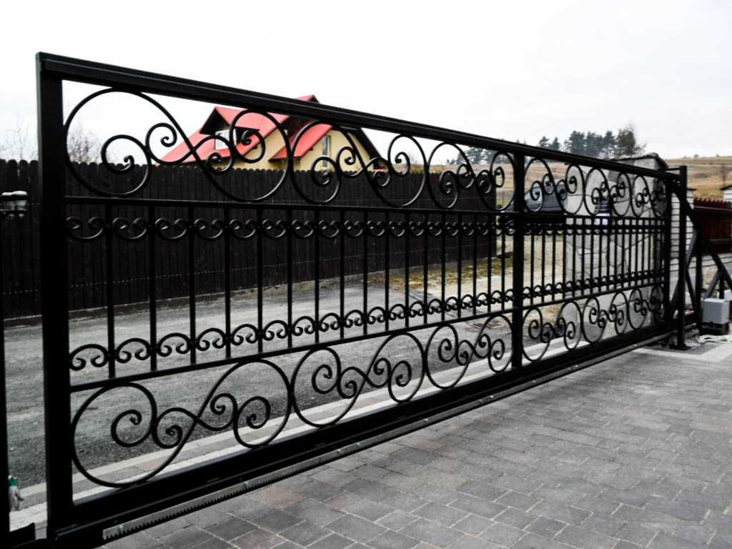 BRAMA metalowa ogrodzenie kute metalowa KOWALSTWO ARTYSTYCZNE
