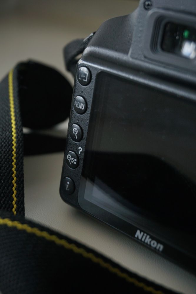 Камера Nikon D3400 +Bluetooth Дзеркальний фотоапарат