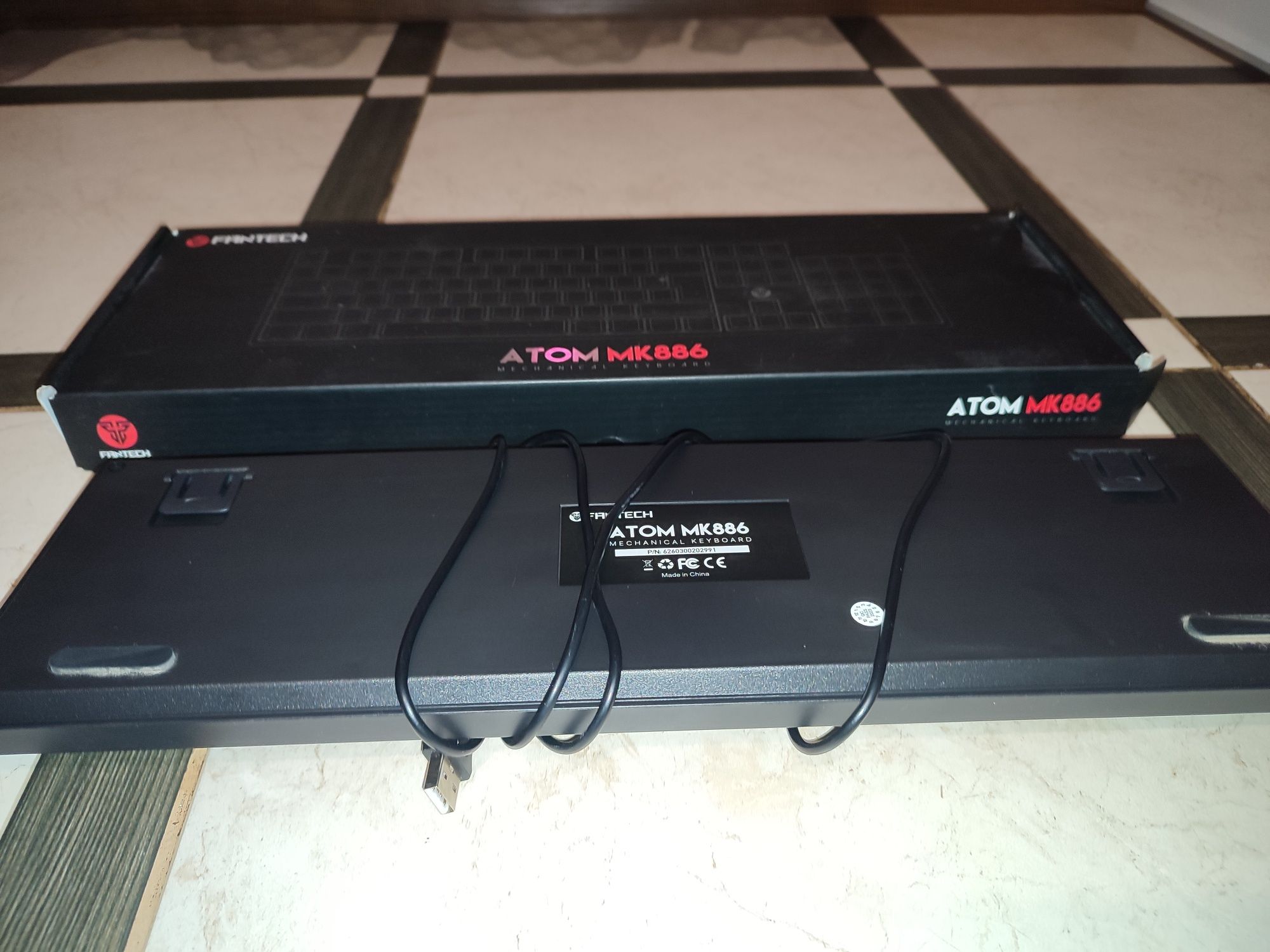 Fantech ATOM MK886 механическая клавиатура