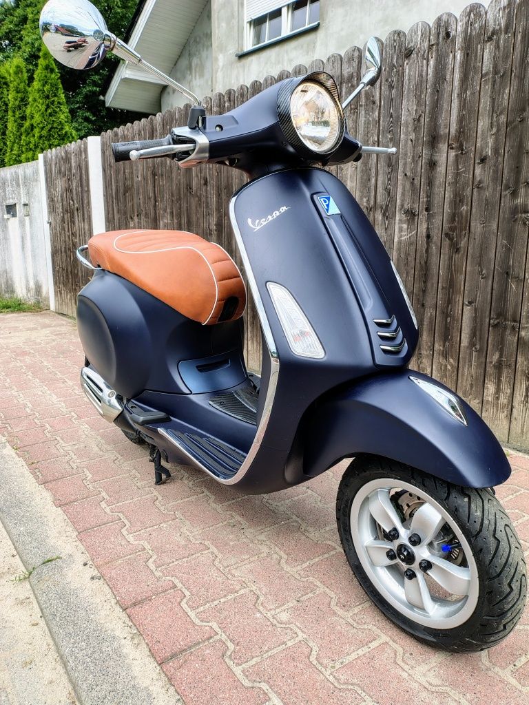 Vespa Primavera 125 ABS  niebieska satyna