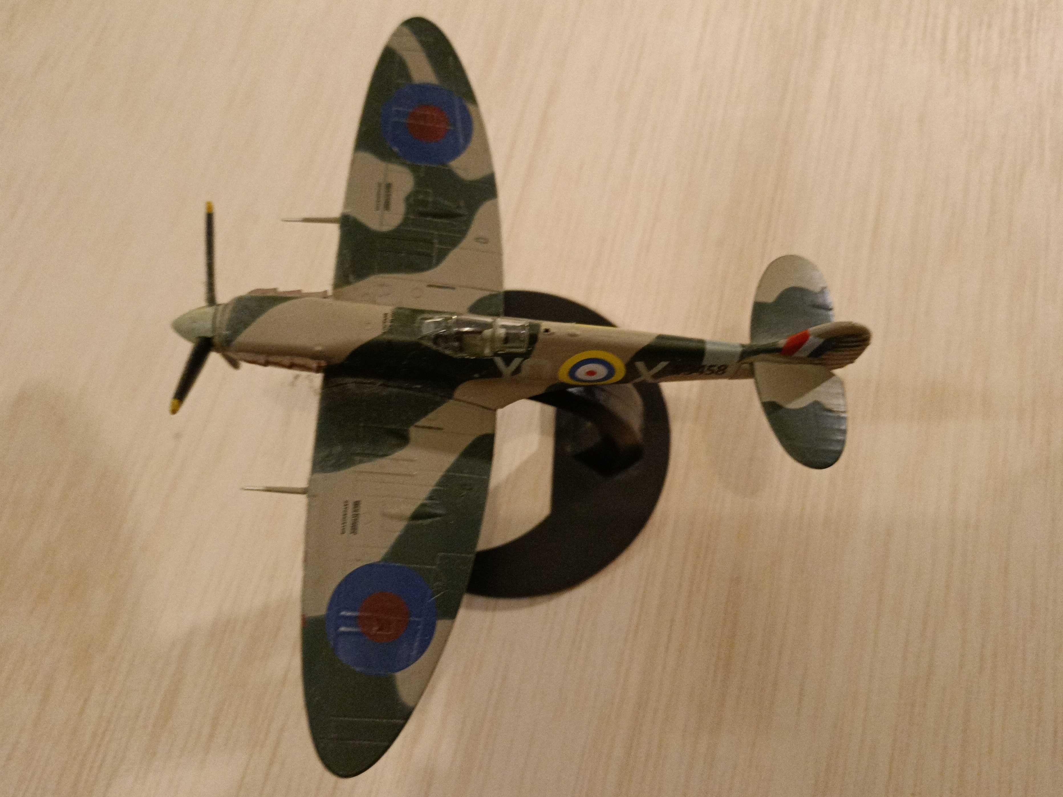 Miniatura avião Spitfire