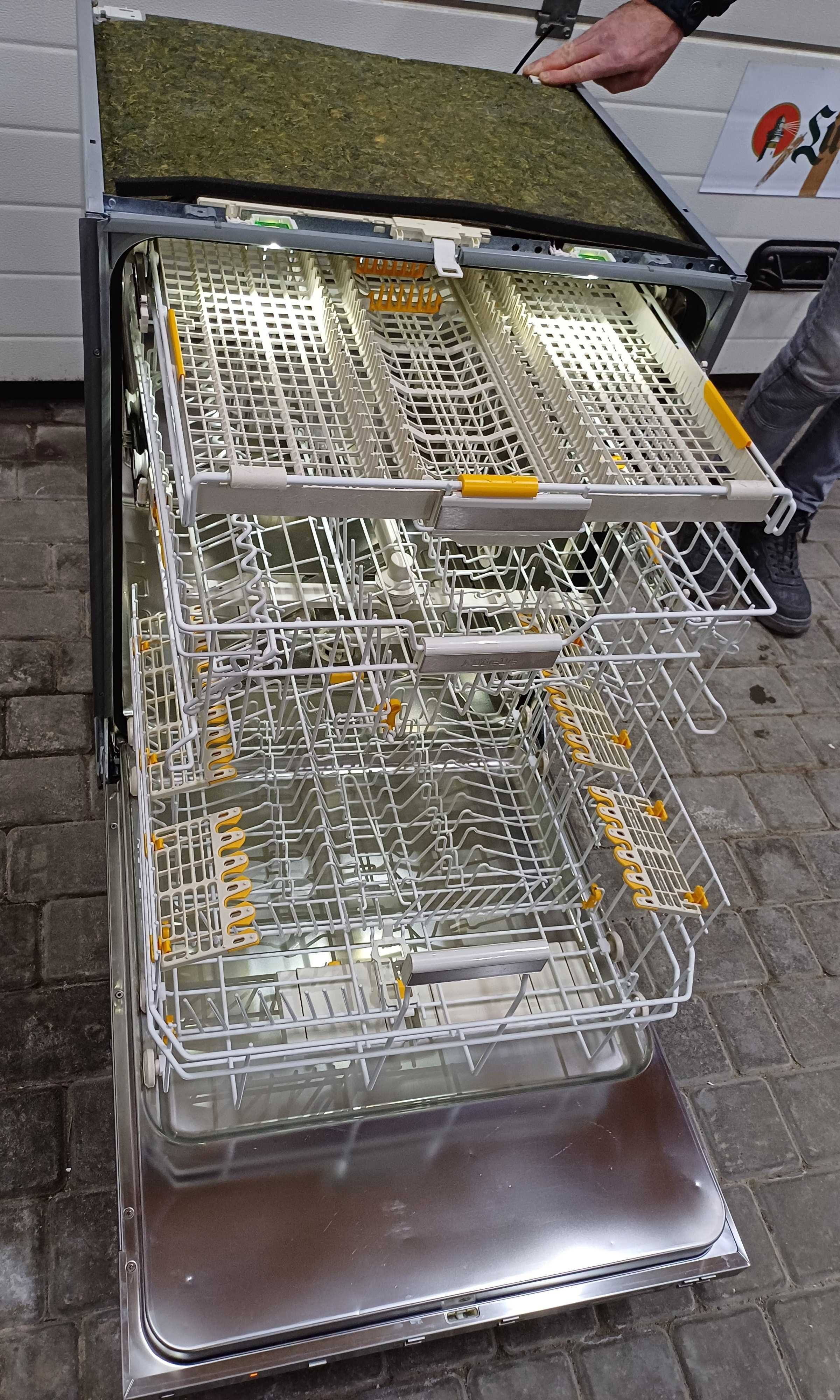 Посудомийна машина посудомийка 60см Miele G6575SCV Auto Open підсвітка