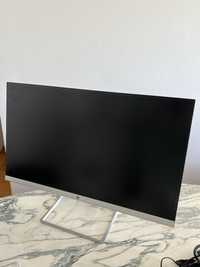 Monitor HP 27f.