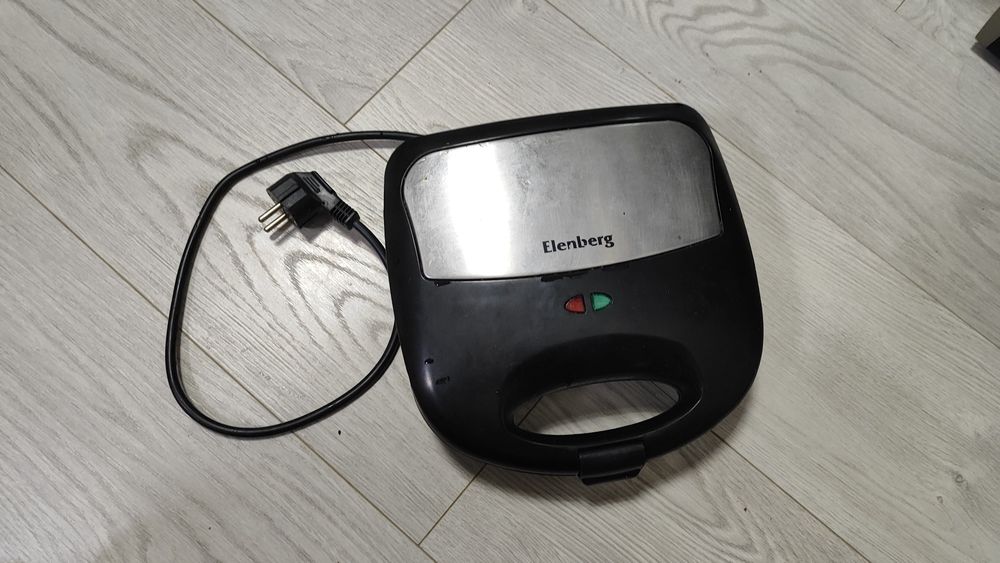 Сендвічниця, бутербродниця  Elenberg ST-6105