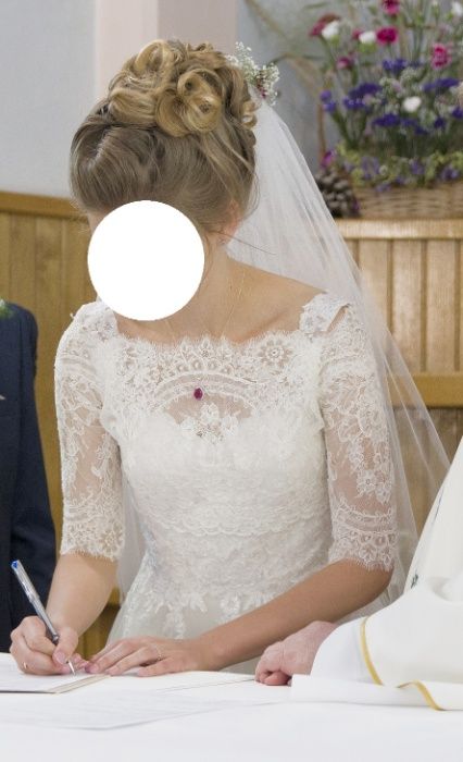 suknia ślubna 32 linia A bolerko welon xxs miseczka A75