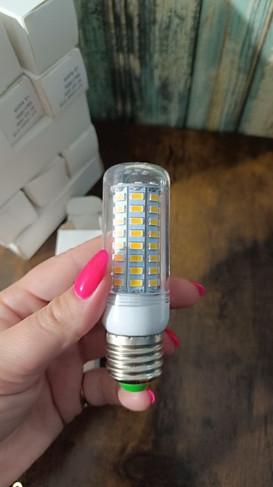 Żarówki LED E27 nowe