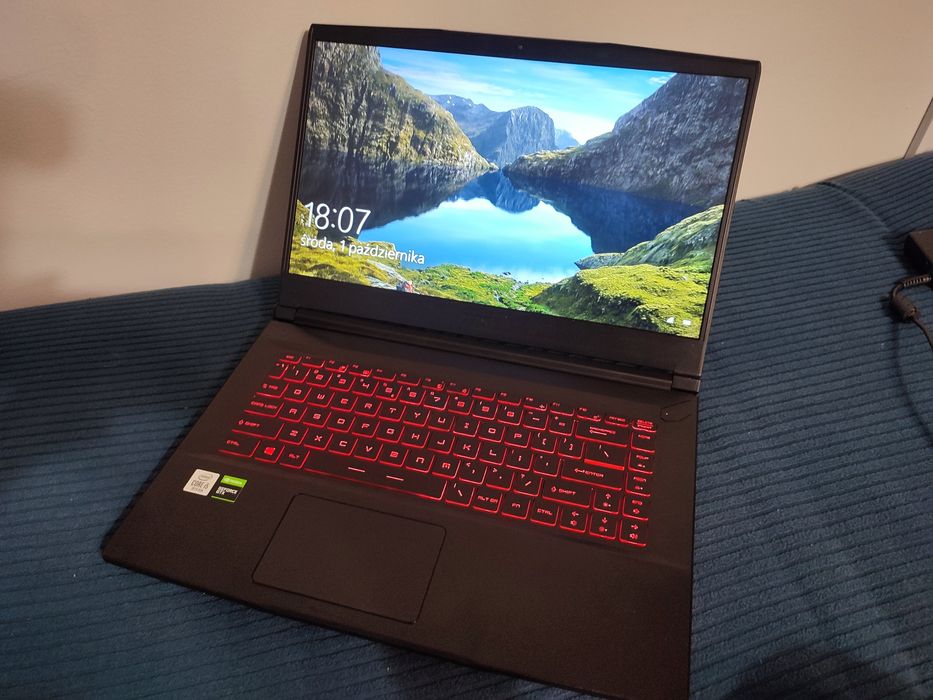 Laptop MSI I5-10300h GTX 1650 Ti 4GB 16 GB RAM