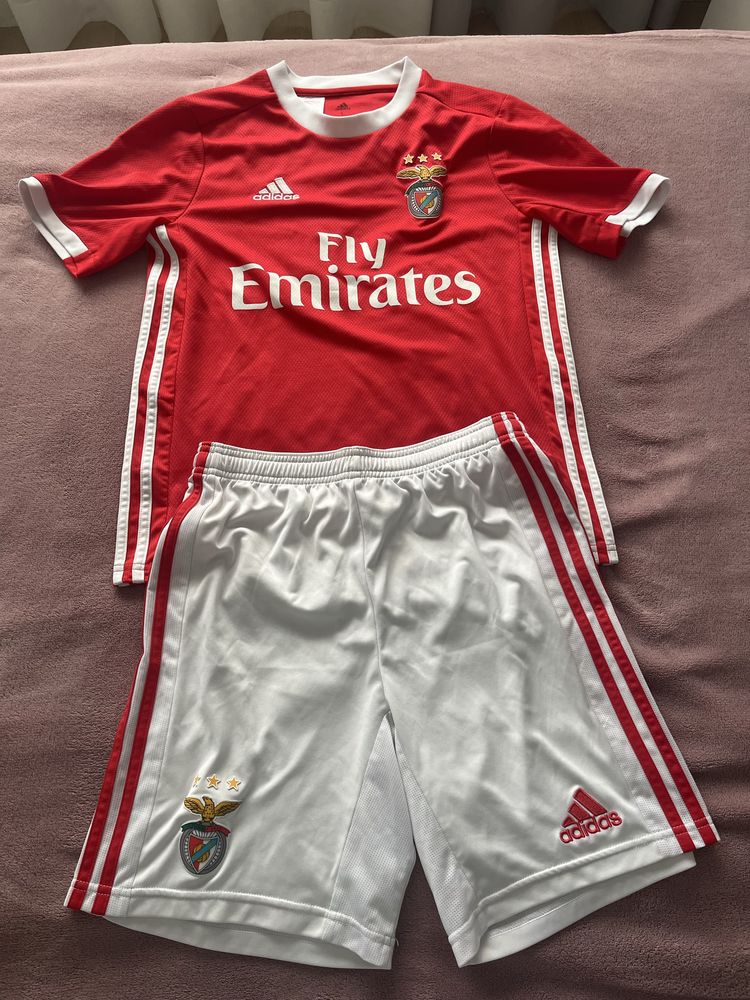 Equipamento do benfica criança