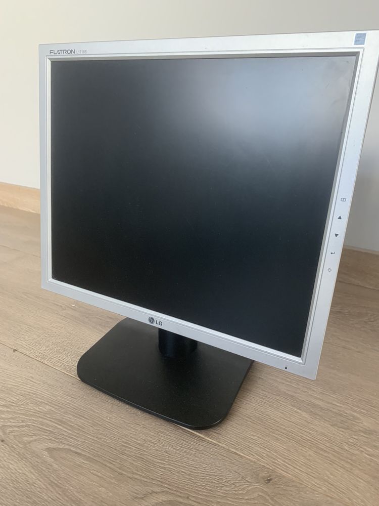 Monitor LG komputerowy