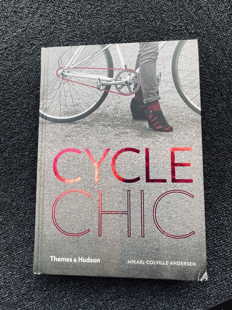 Thames & Hudson Cycle Chic. Mikael Colville-Andersen album