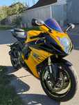 Suzuki gsx 750r  Сузукі джиксер 750