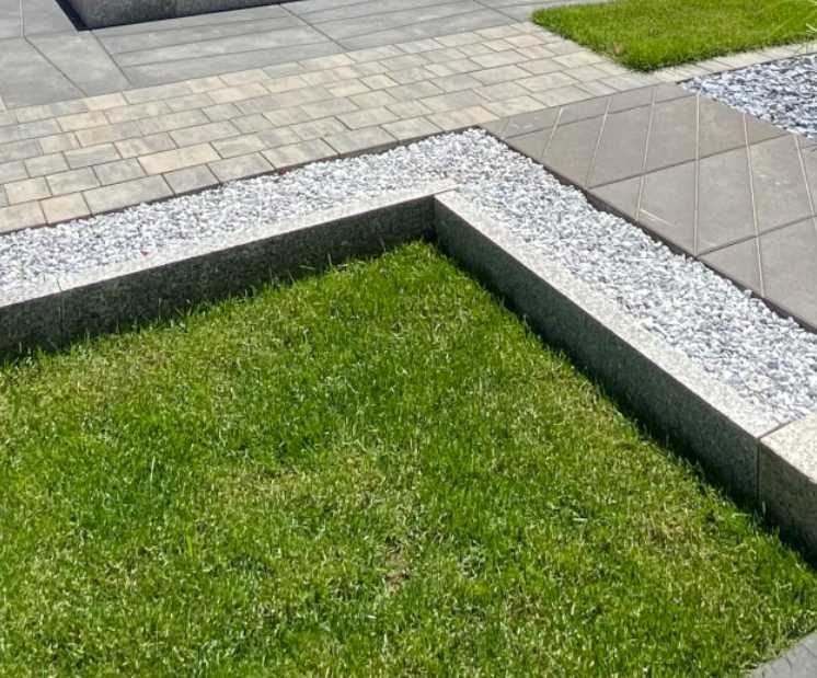 Obrzeże granitowe kamienne opornik krawężnik granit dalmatyńczyk grys