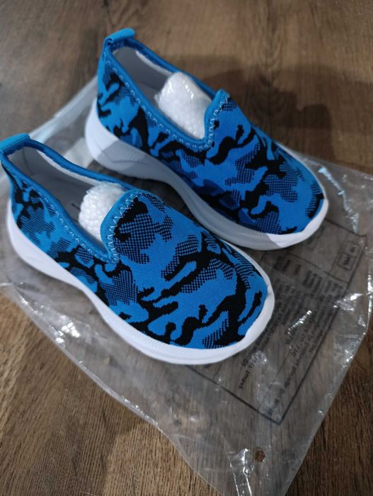 Buty sportowe chłopięce r.27