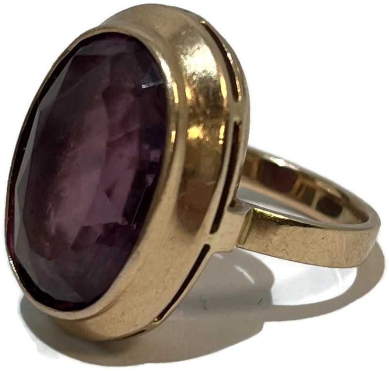ZŁOTO - pierścionek z fioletowym oczkiem 585/9,42g