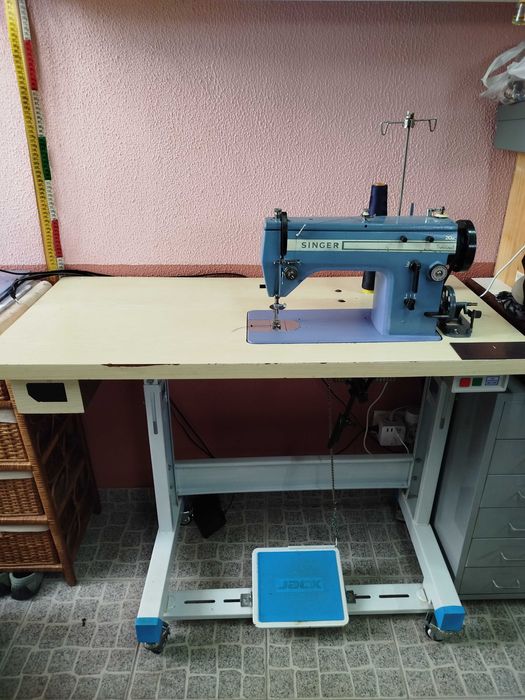 Máquina de costura Singer 20u Professional