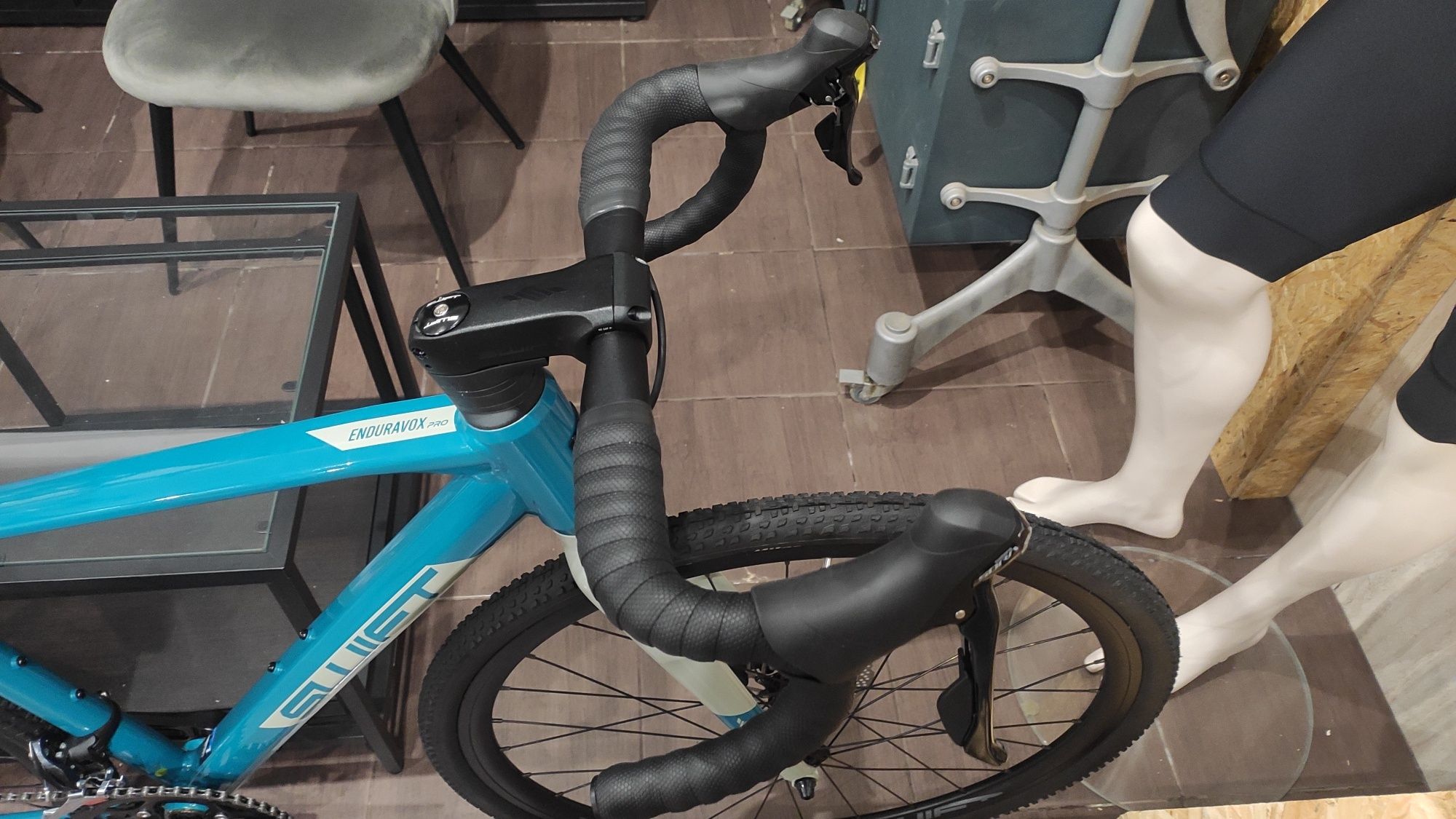 SWIFT Enduravox PRO Gravel/Estrada