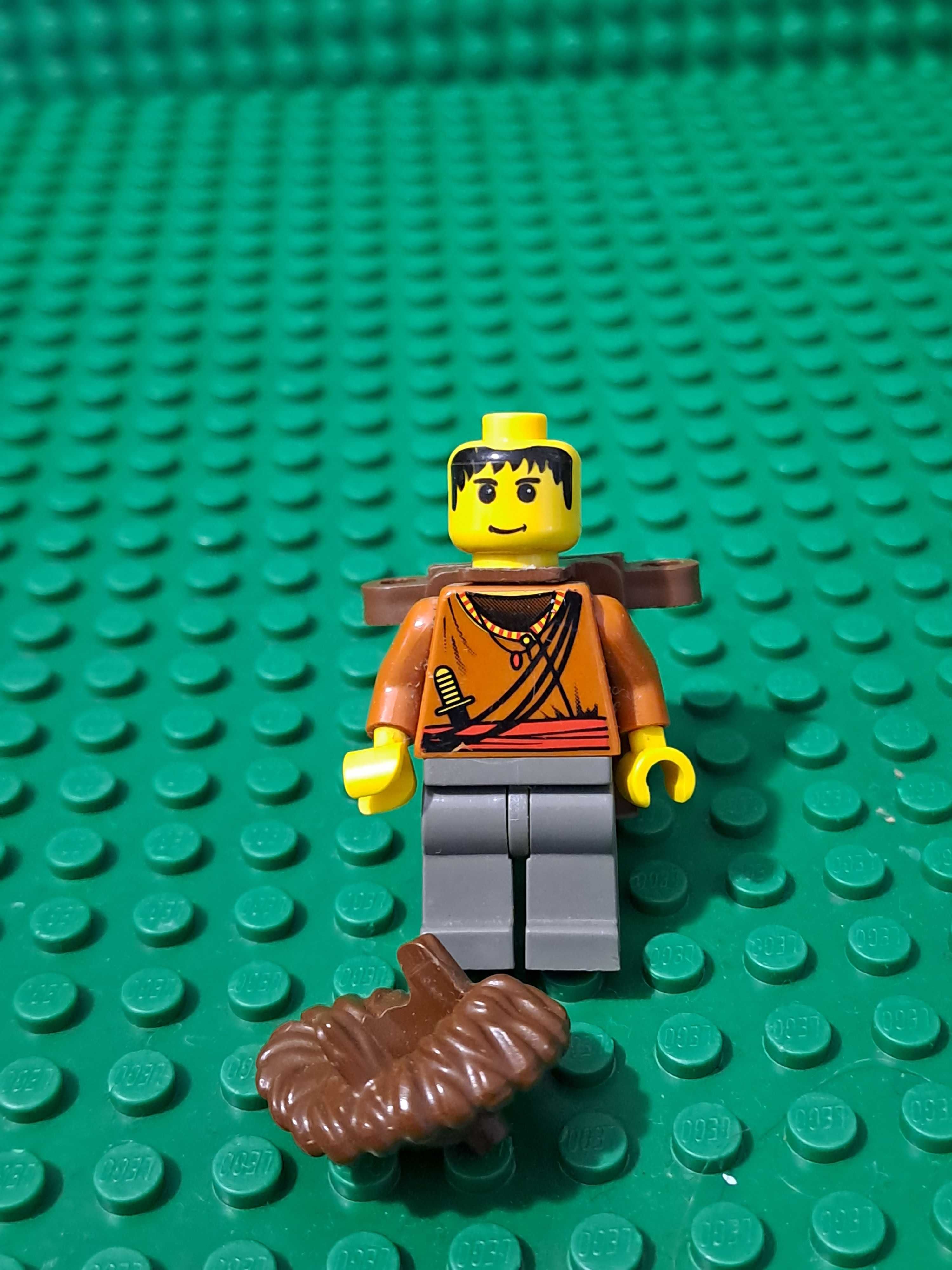 Lego. Figurka Sherpa do zestawu Orient Expedition 7417 . Używana.