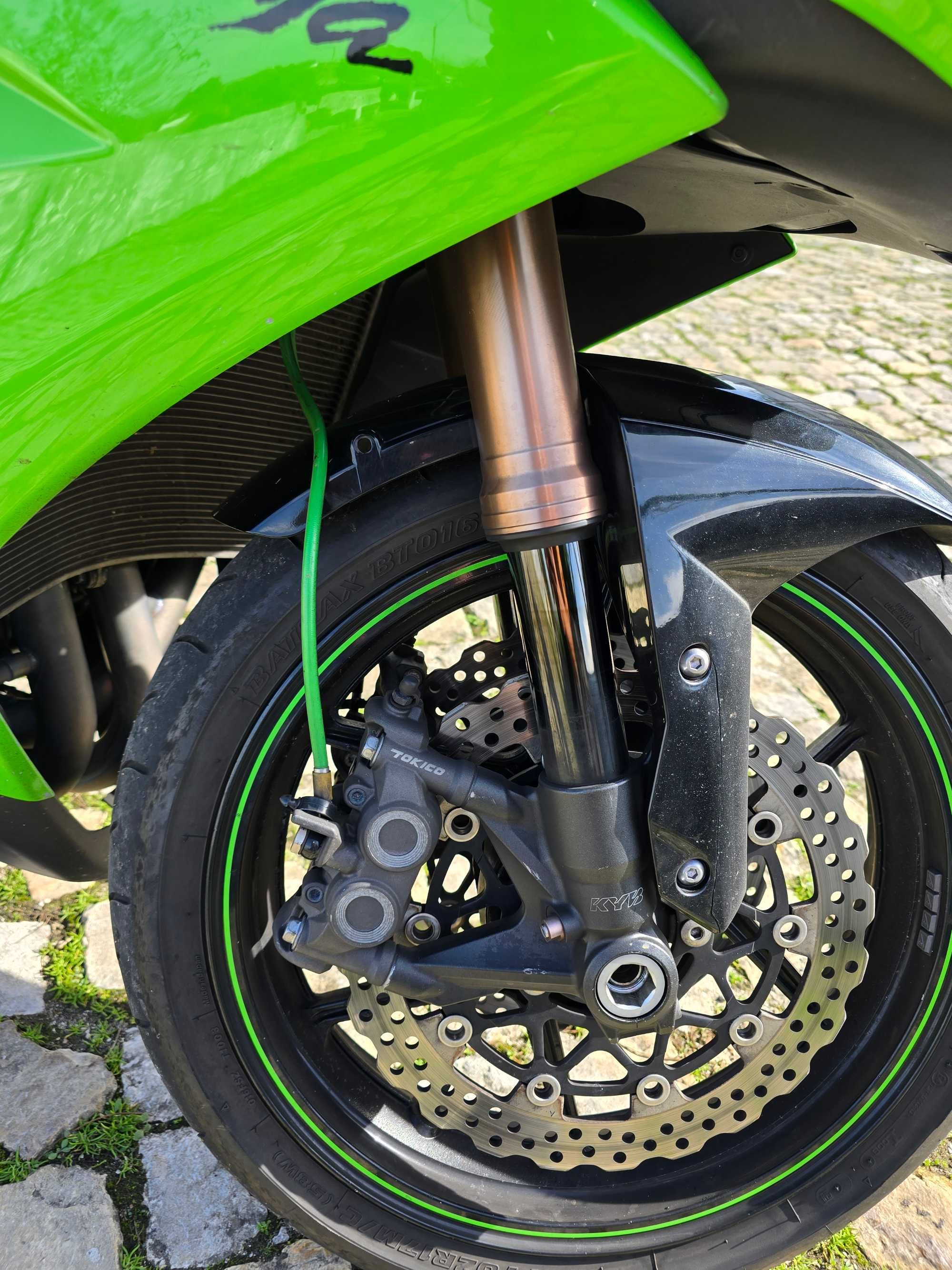 Kawasaki NINJA ZX10R 2008