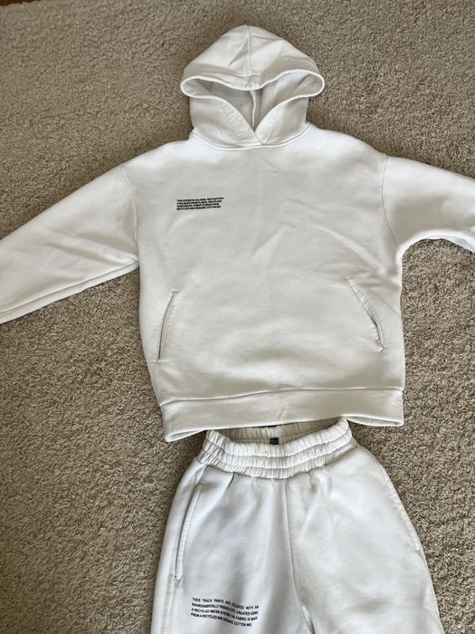 Білосніжний костюм на флісі