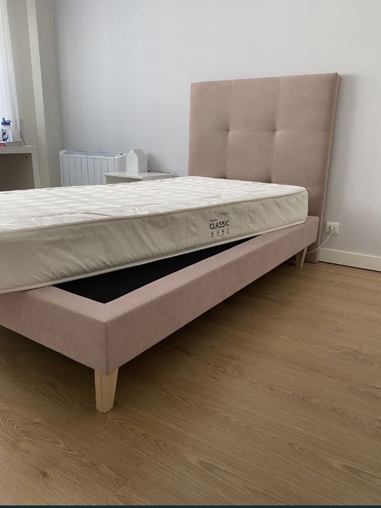 Cama em ótimo estado da Banak cor-de-rosa areia 105x190