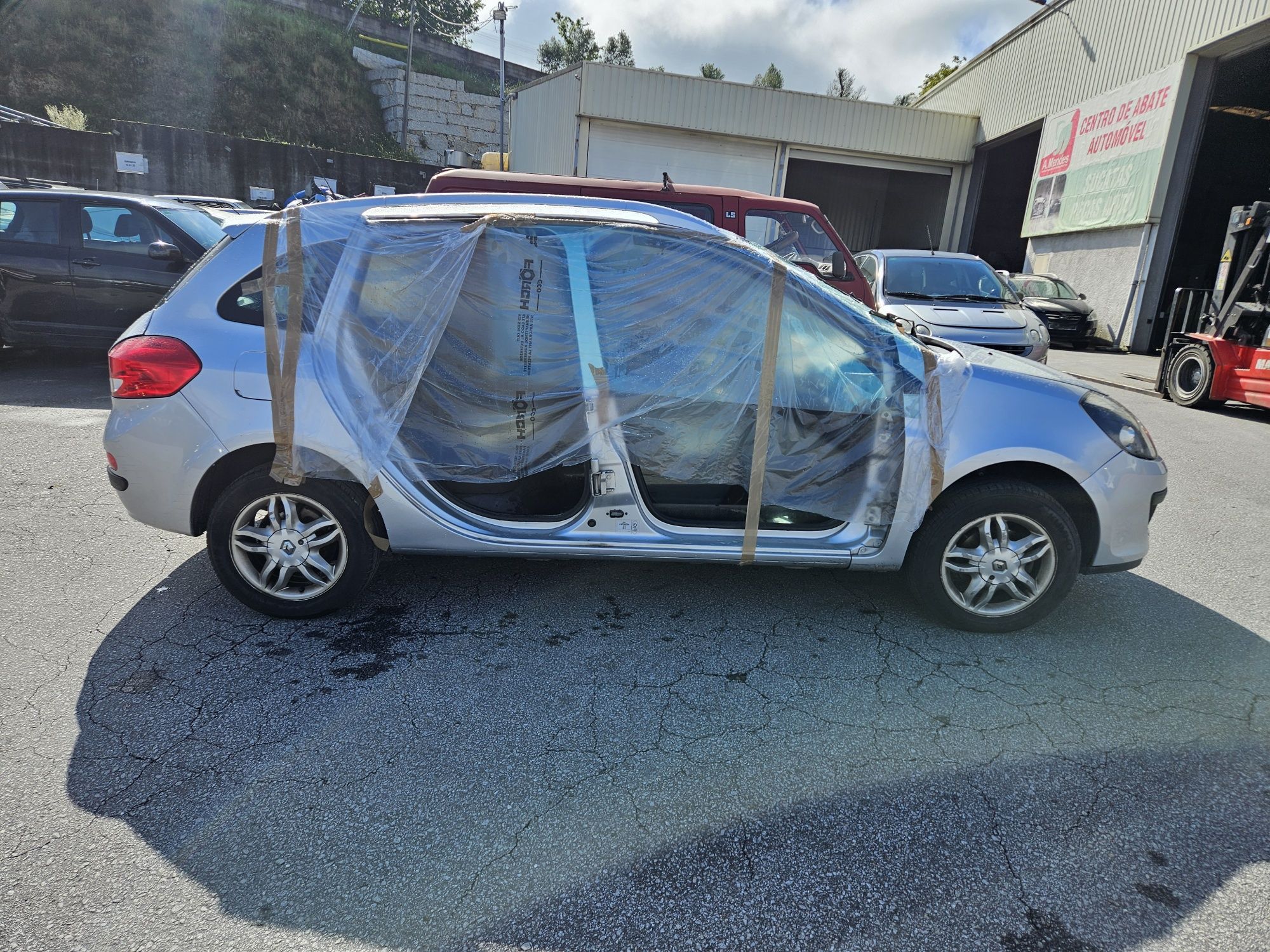 Renault Clio III Break 1.5 DCi de 2008 para peças